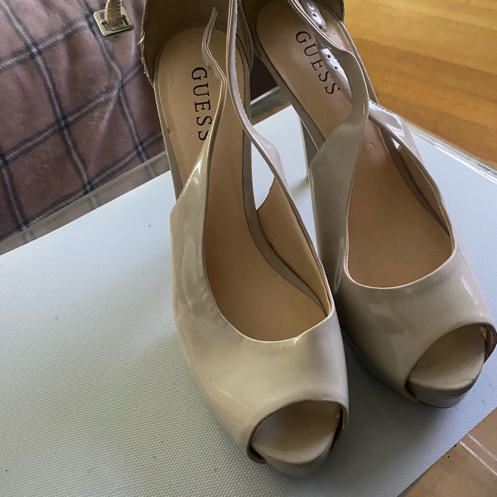 Guess open toe nude heel